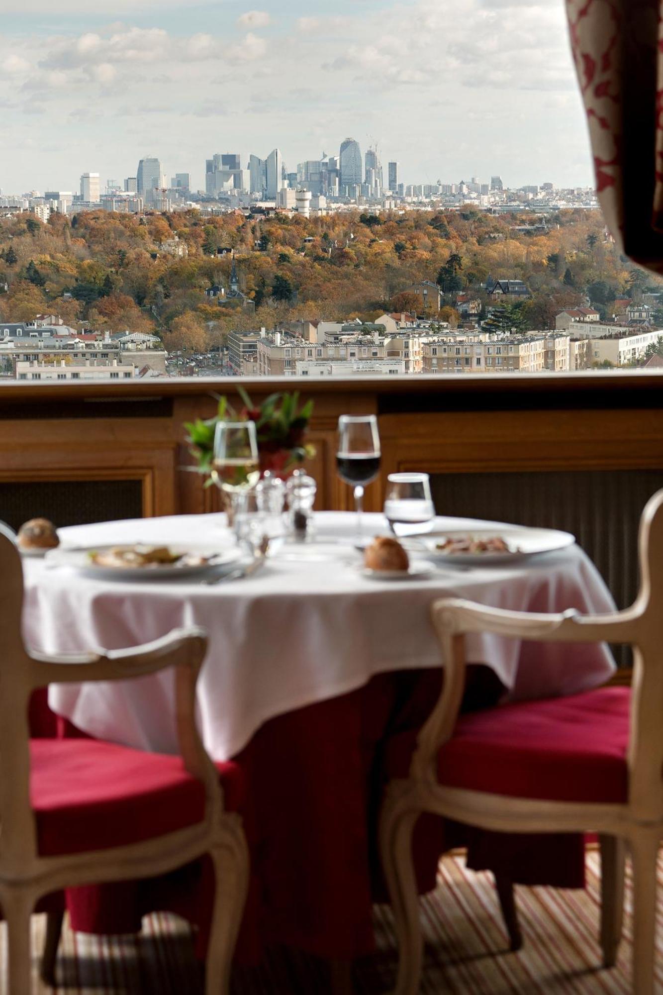 Pavillon Henri IV Hotel Restaurant Gastronomique Terrasse Saint-Germain-en-Laye Exteriör bild