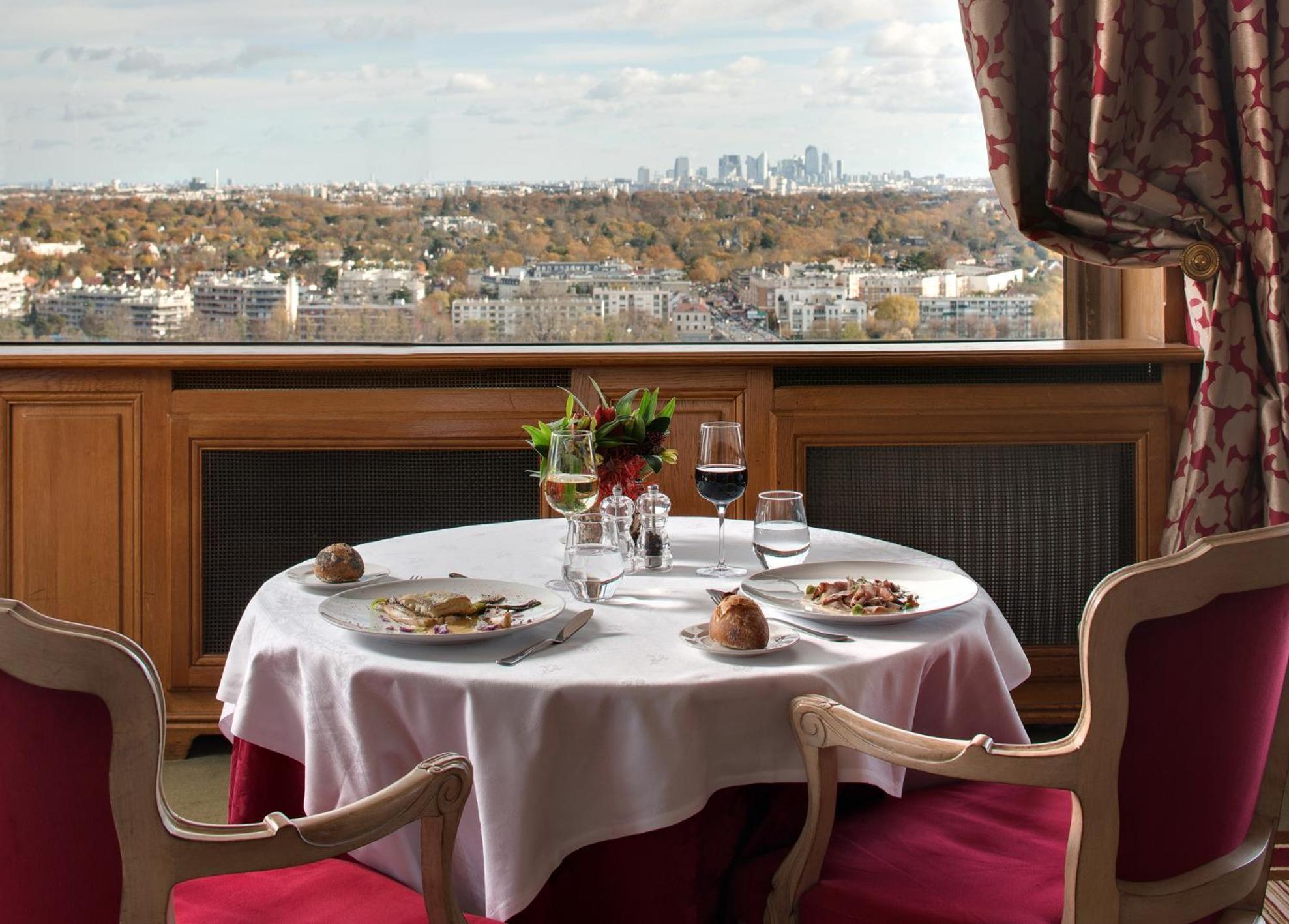 Pavillon Henri IV Hotel Restaurant Gastronomique Terrasse Saint-Germain-en-Laye Exteriör bild